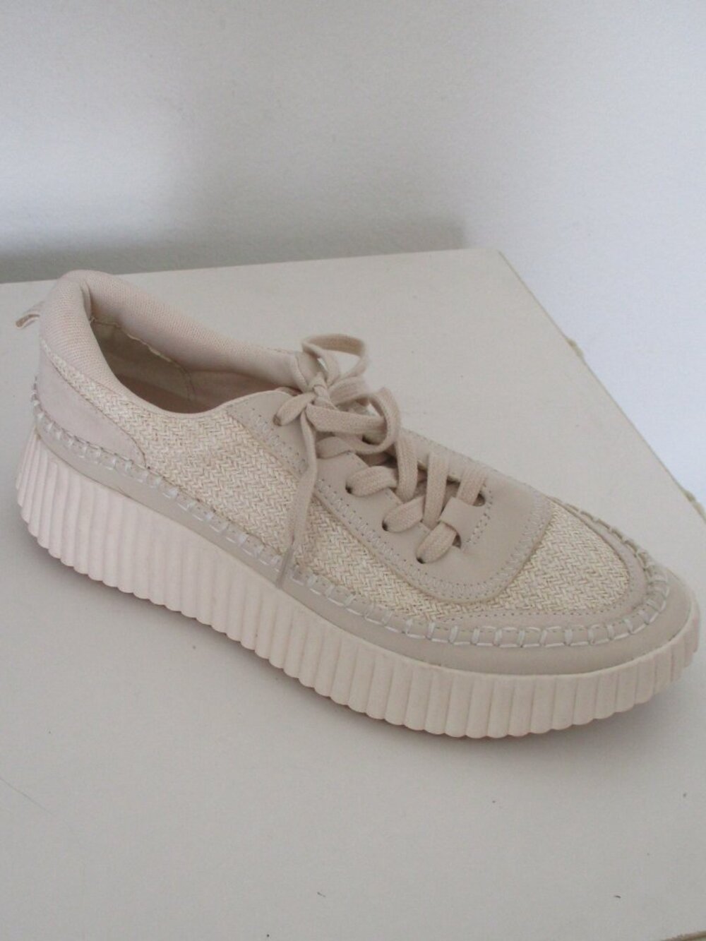 Dolce Vita "Denae" Womens Ivory Textile 1.75" Platform Fashion Sneaker NWOB-9.5M